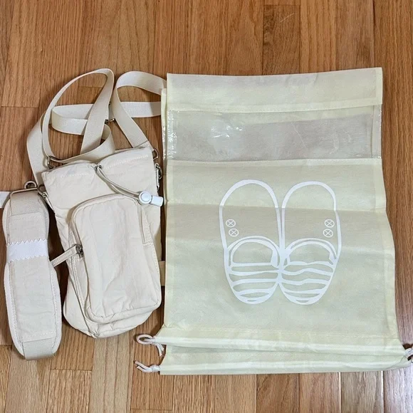 NWT ETRONIK Cream Travel Bag with Durable Design - Picture 4 of 8